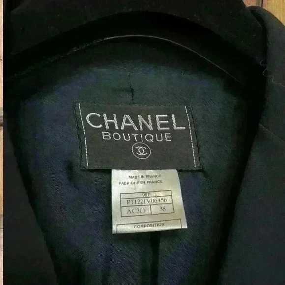 Chanel A line Skirt and Jacket - Picture 4 of 11